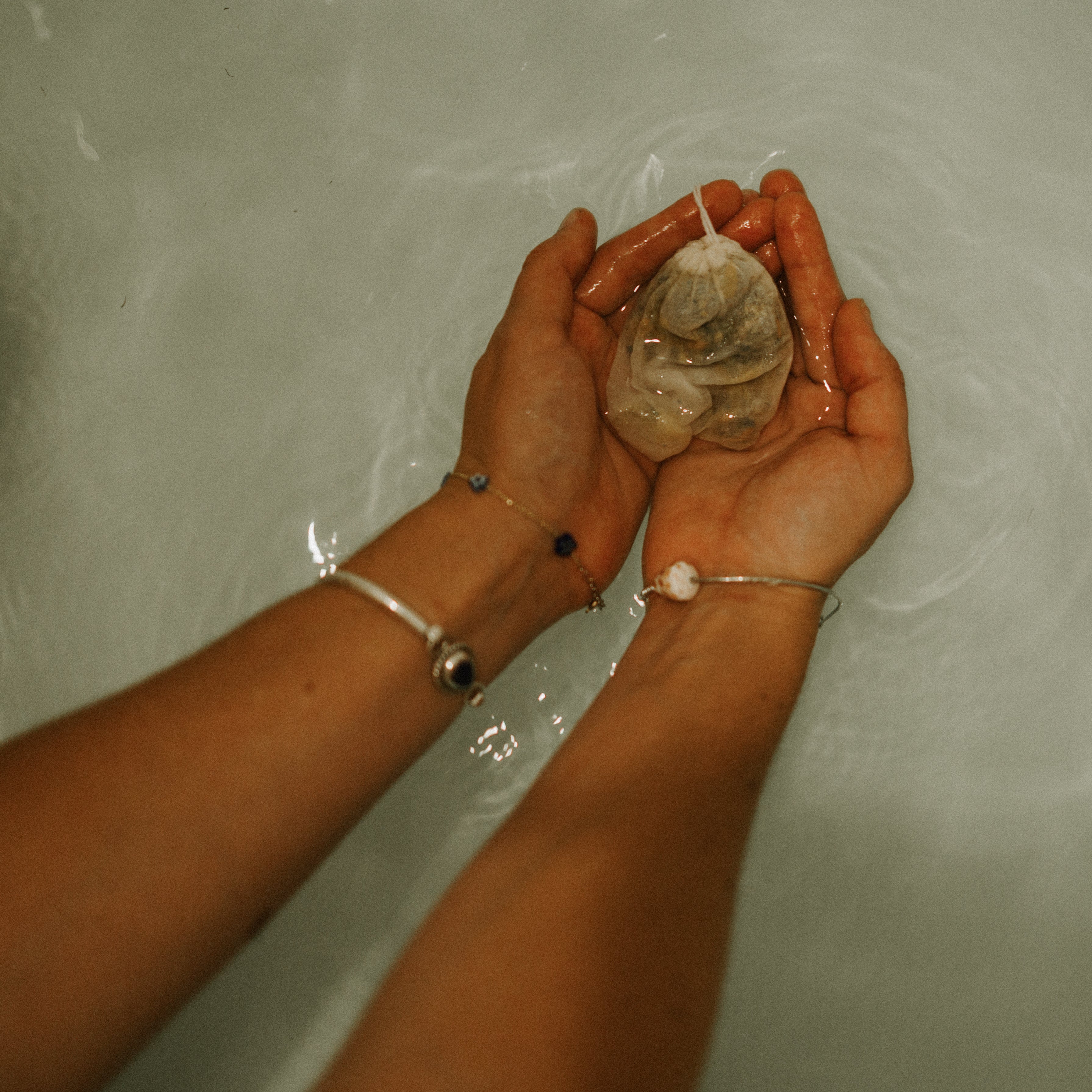 postpartum herbal sitz bath